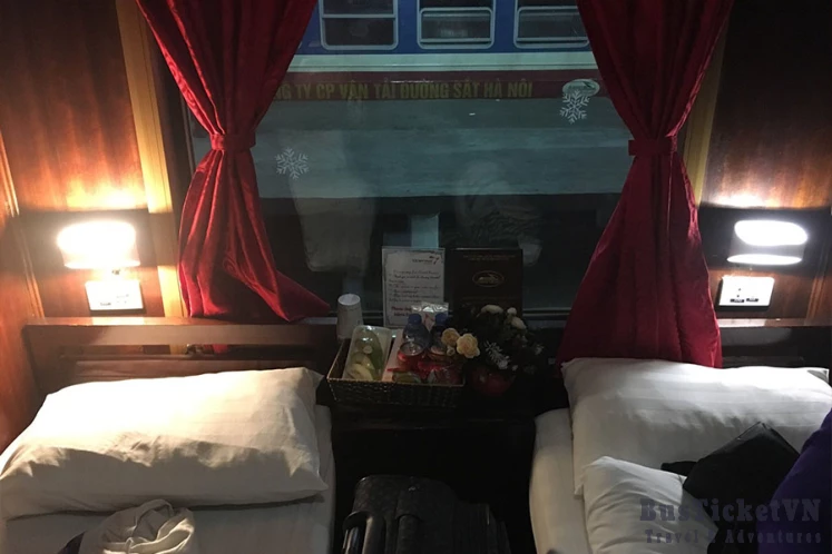 Orient Express train Hanoi to Sapa - Shared service - Slide 5