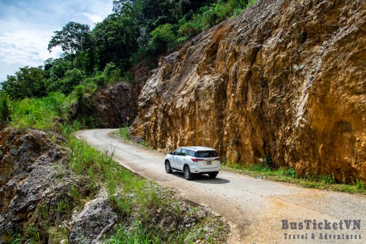 Mai Chau to Hanoi city / Airport private car - Slide 3