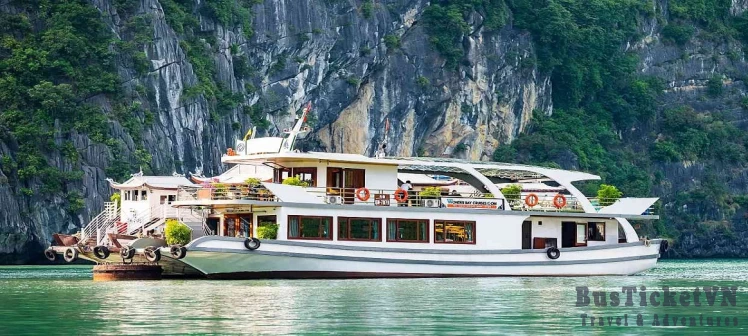 Wonder Bay Luxury Cruise Halong Bay 1 Day Trip