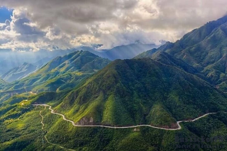 O Quy Ho Pass: Vietnam's Breathtaking Highway in the Clouds