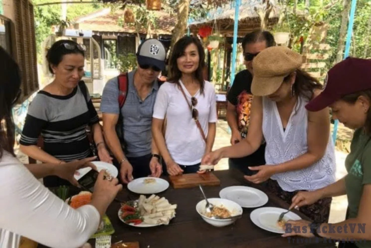 THUY BIEU CYCLING TOUR & COOKING CLASS - Slide 7
