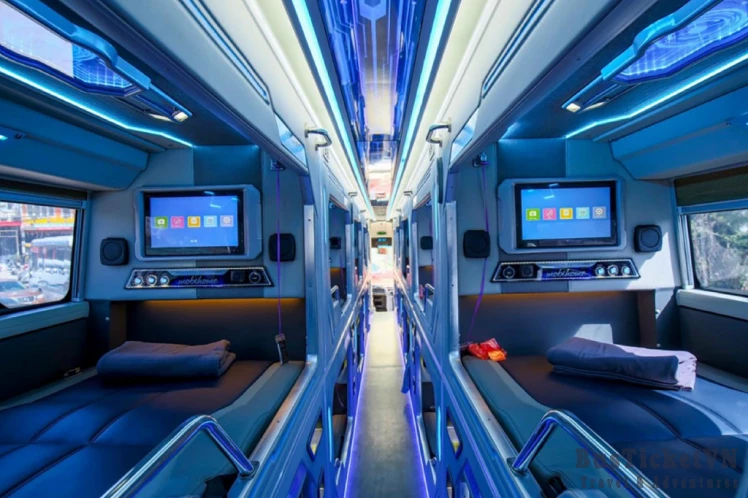Phong Nha - Quang Binh to Hue Private Cabin Bus